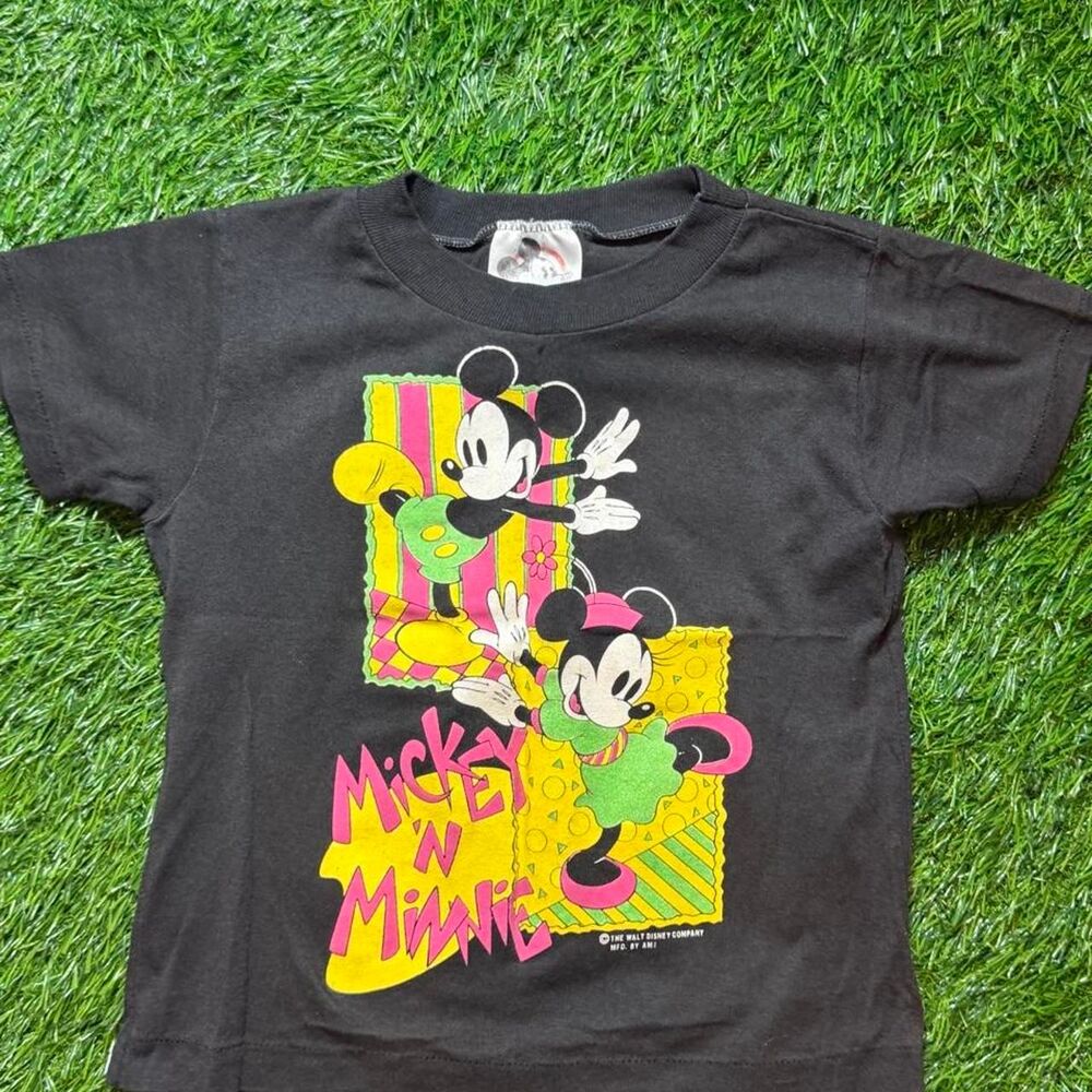 Disney Men's Black and Grey T-shirt